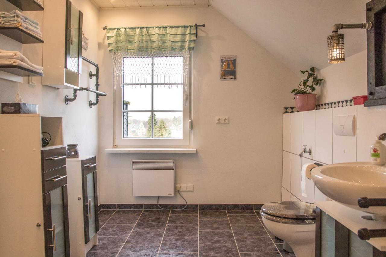Zum Schieferhaus Apartment Wermelskirchen Bagian luar foto